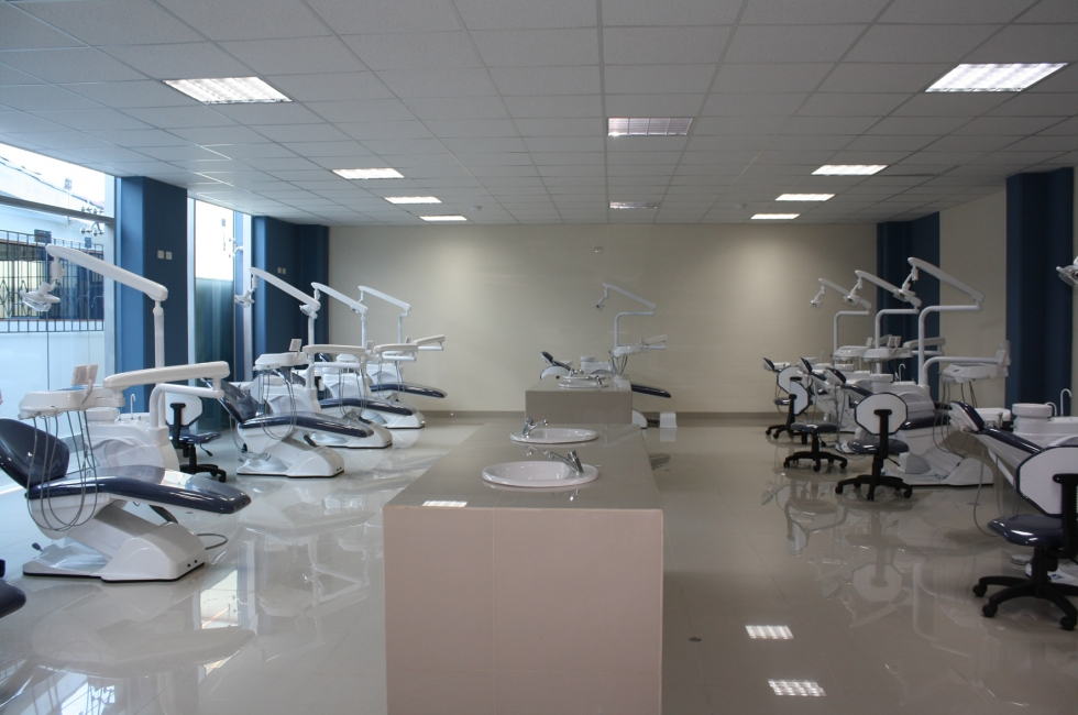 Laboratorios y clínica odontológica de la EPO ? FACSA