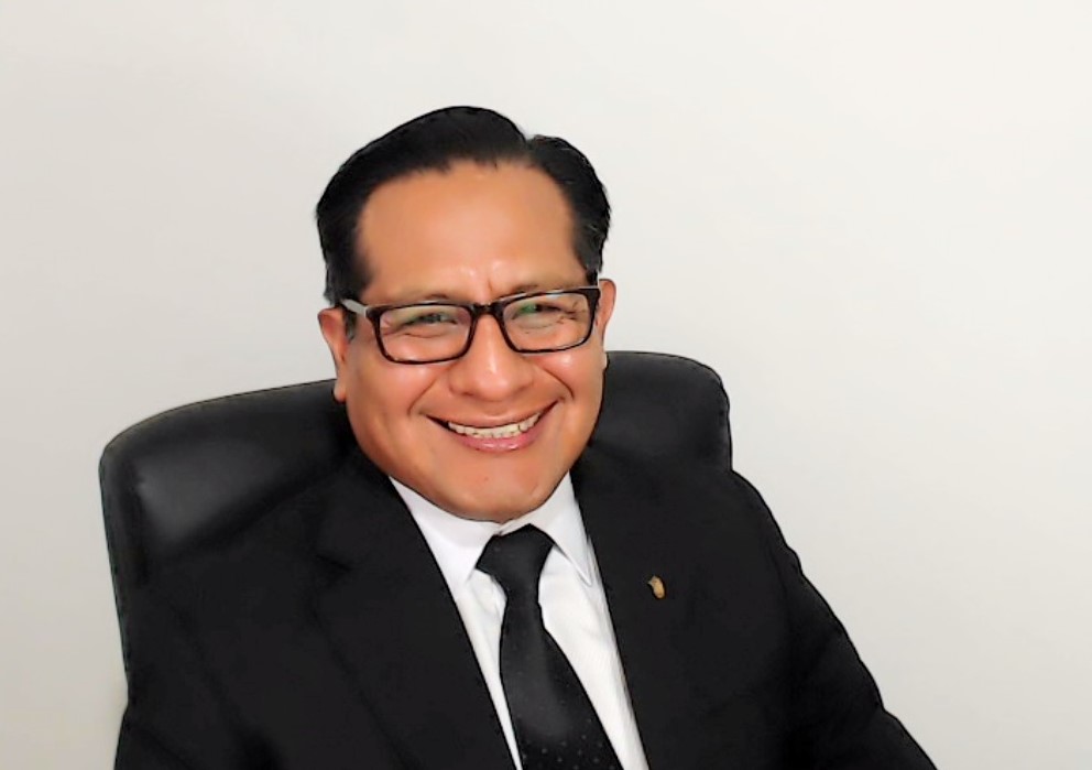 Director de la Escuela Profesional de Humanidades